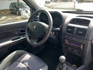 Renault Clio 1.5 dCi Confort comercial 2003