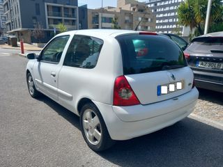 Renault Clio 1.5 dCi Confort comercial 2003