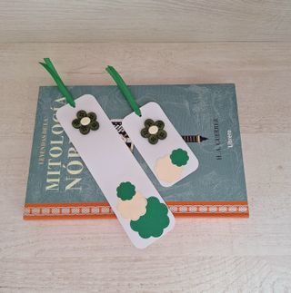 NUEVO Marcapáginas y etiqueta flor