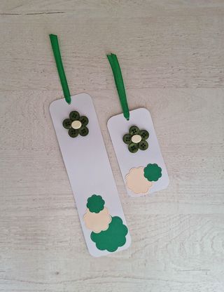 NUEVO Marcapáginas y etiqueta flor