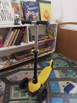 Patinete infantil amarillo