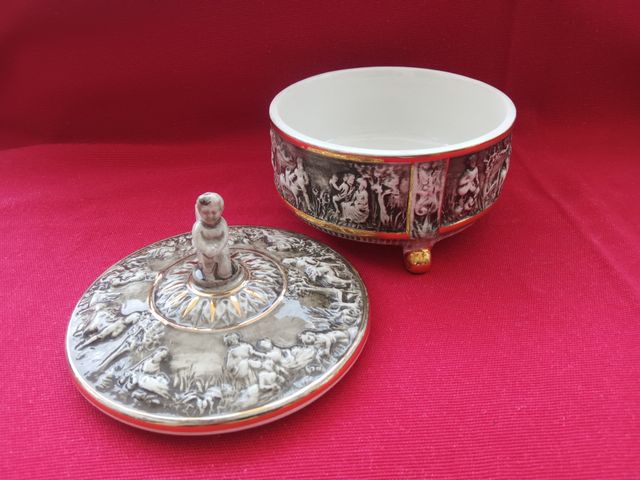 Biscottiera Capodimonte Ceramica