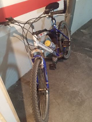 Bicicleta montaña adulto  Bicicleta montaña niño