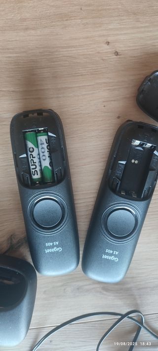 2 Teléfonos inalámbricos Gigaset AS405