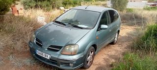 Nissan Almera 2002
