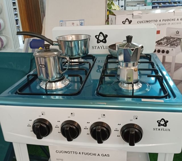 Cucinotto 4 fuochi gas Staylux