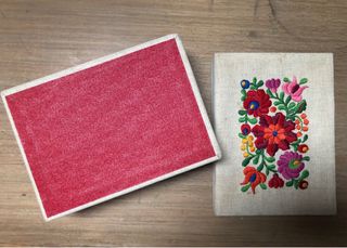 Scatola ricamata vintage handmade
