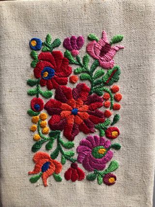 Scatola ricamata vintage handmade