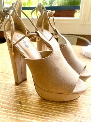 Zapatos Juicy Couture beige