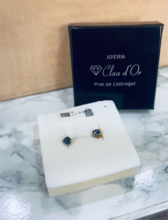 Pendientes oro 18k topacio “London Blue”