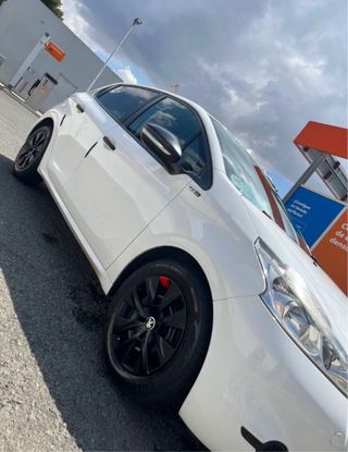 Peugeot 208 2014