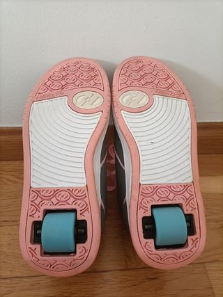 Zapatillas con ruedas Heelys para niños. 
