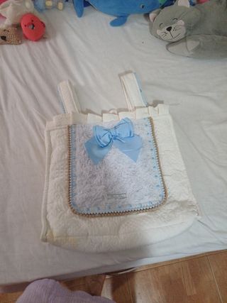 Mini cuna y bolso panera de bebé