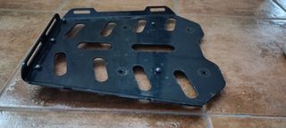 Soporte TOP CASE Benelli TRK