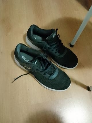Zapatillas Fila verde oliva hombre