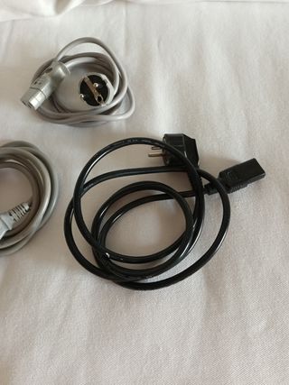 Cable eléctrico gris (2 unidades) 1 negro