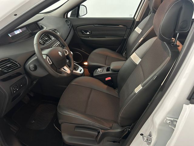 Renault Scenic 2011