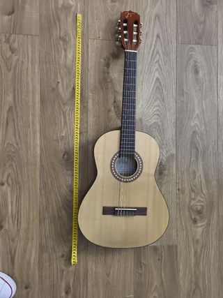 Guitarra clásica infantil. Tamaño cadete, 3/4.
