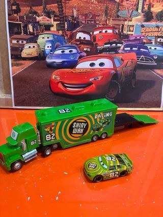 Camión y coche de metal de la película Cars Shiny