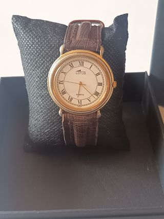 Reloj Lotus Style marrón dorado