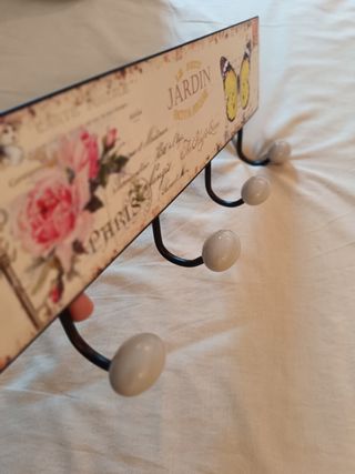 Perchero 4 ganchos - jardín