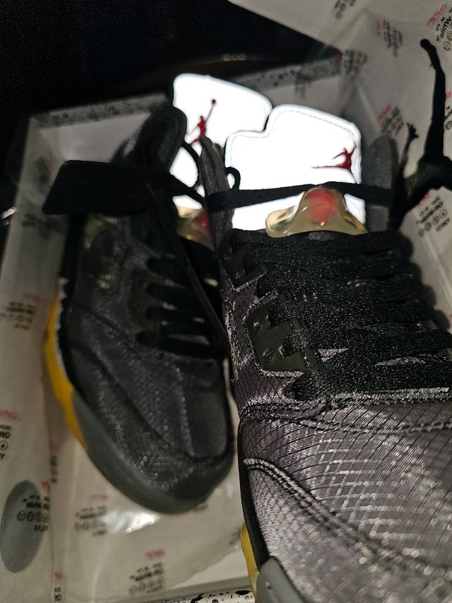 Jordan 5 Off-White Muslin