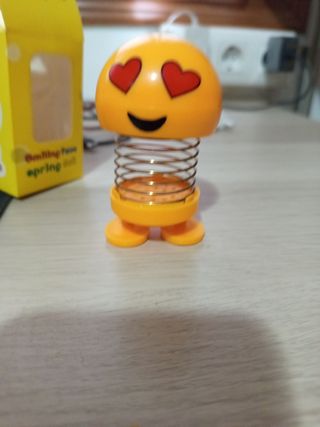 Muñeco Emoji con muelle