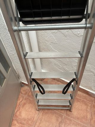 Escalera aluminio plegable de 6 alturas