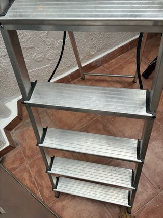 Escalera aluminio plegable de 6 alturas