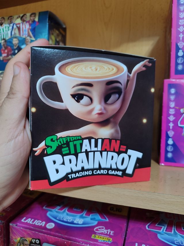Caja 24 sobres Italian Brainrot - Skifidol TCG