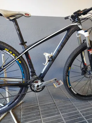 Bicicleta carbono MTB CUBE Reaction GTC RACE 29'