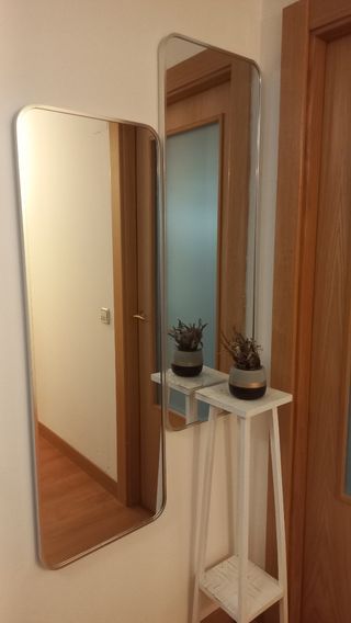 Espejo moderno plateado