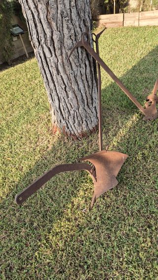 Arados antiguos de hierro