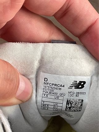 New Balance FuelCell Propel V4