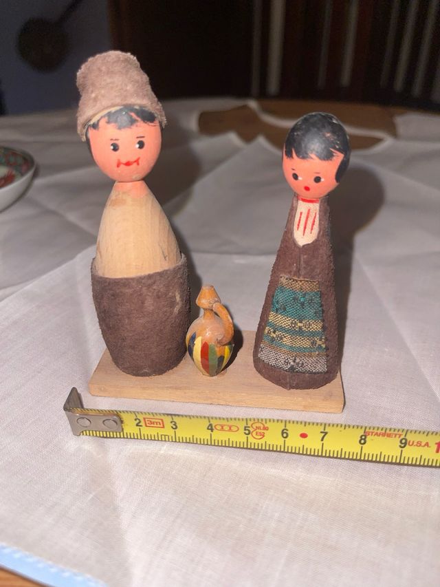 Pareja Figuritas Madera Vintage