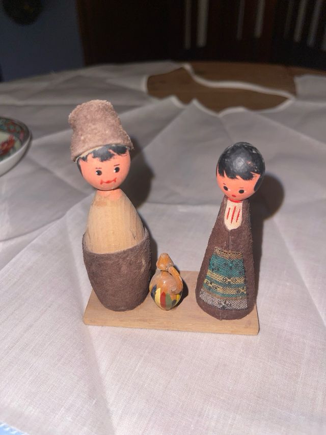 Pareja Figuritas Madera Vintage