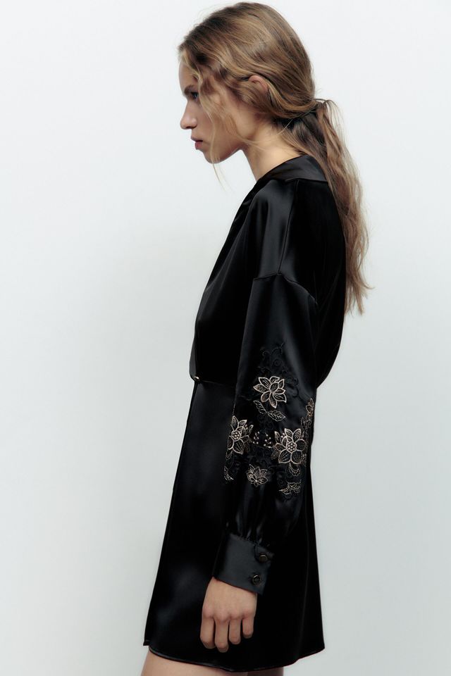 Vestido kimono oriental flores bordadas manga