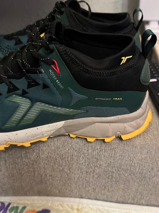 Zapatillas trail running Dynamic Trail