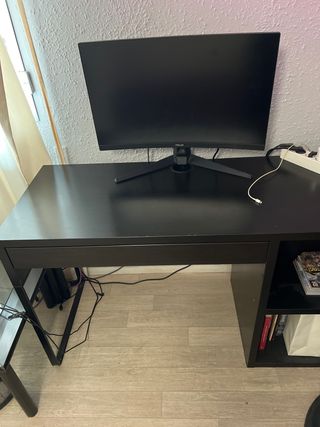Escritorio negro - Mesa de estudio