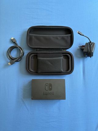 Nintendo Switch - Azul y Rojo