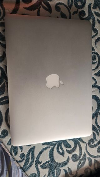 MacBook Pro Apple Plata