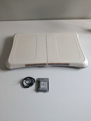 Wii Fit Balance Board + juegos y bateria
