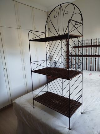 Estantería 3 niveles mimbre metal