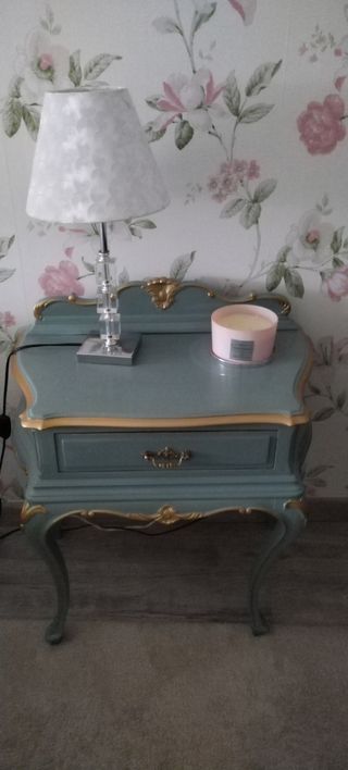 Mesita de noche | Mueble auxiliar dorada