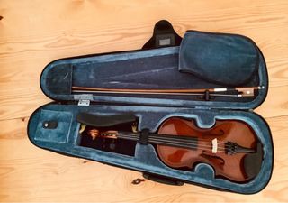 Violín 1/4 con estuche