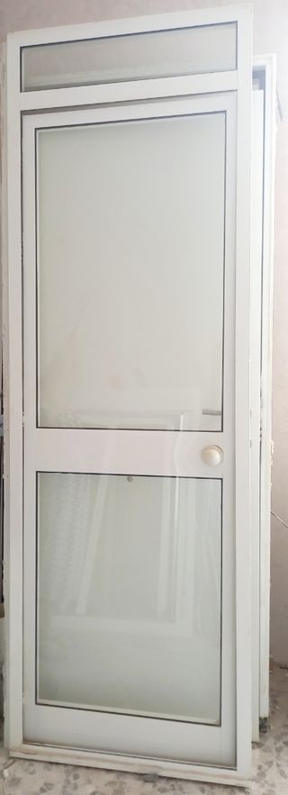 Puerta aluminio blanca - Habitación