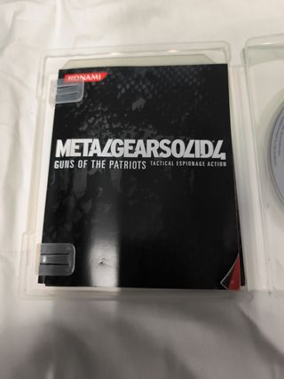 Metal Gear Solid 4 PS3 + 3 juegos.