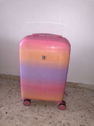 Maleta IT Cosmetics rosa degradado