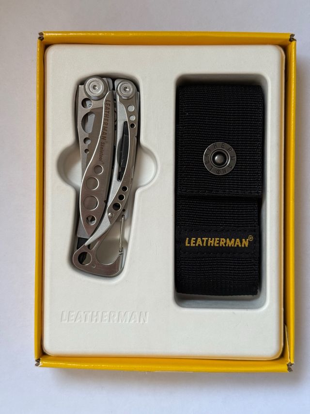 Leatherman Skeletool: Nueva con funda
