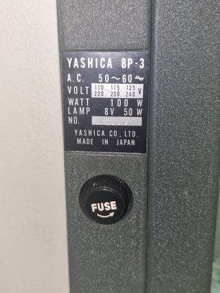 Proyector Yashica 8P3-RS gris